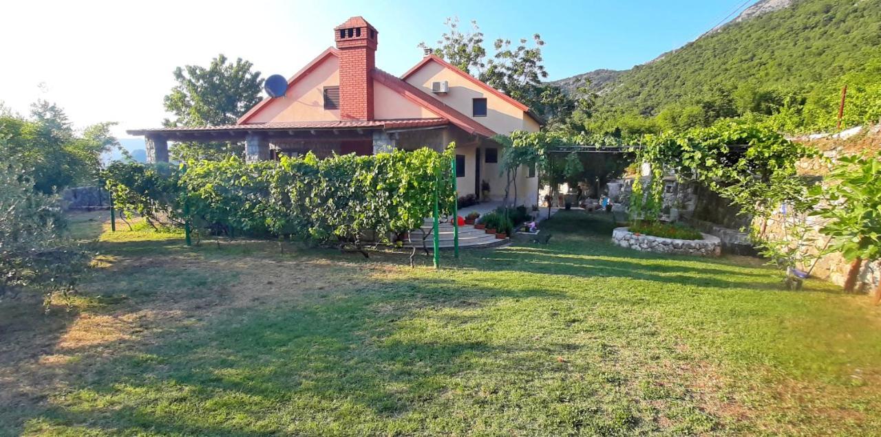 Vila Pegaz Virpazar Bagian luar foto
