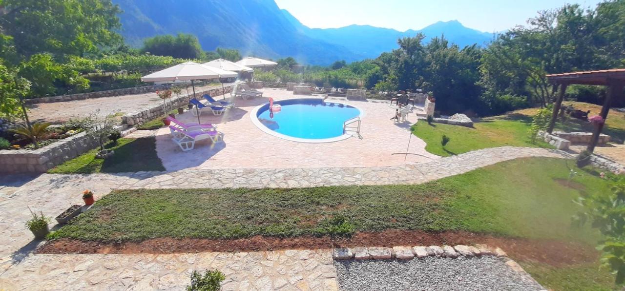 Vila Pegaz Virpazar Bagian luar foto